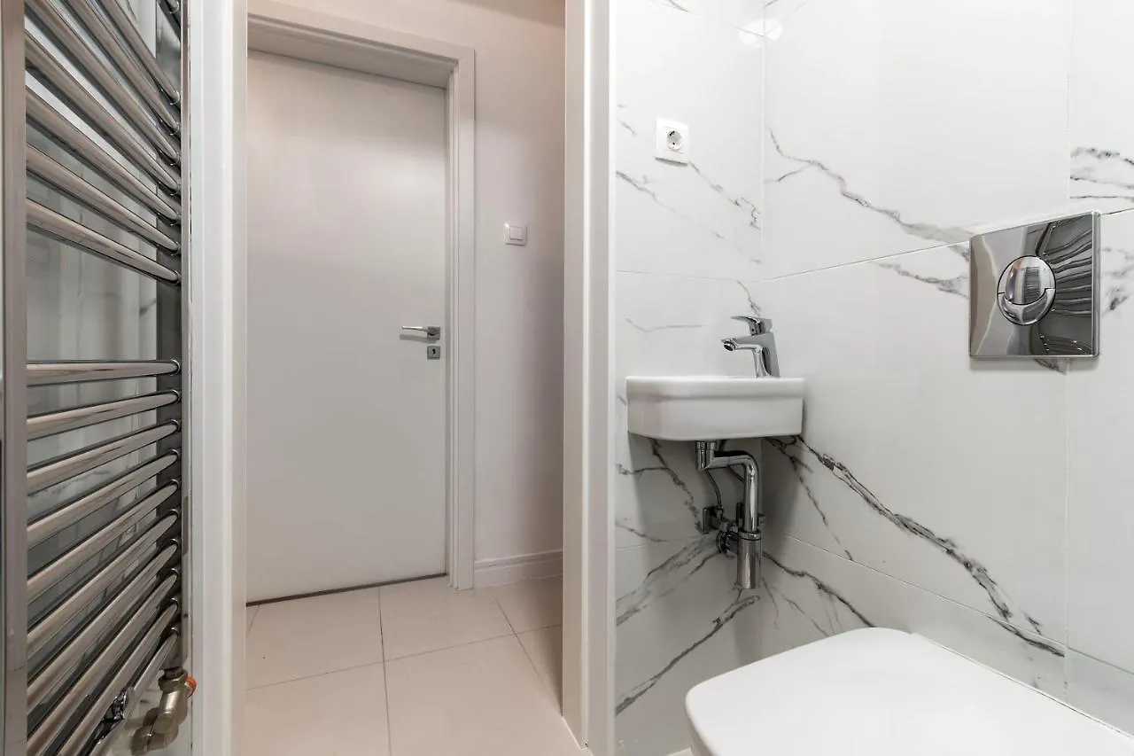 Daire Quiet Very Central & Stylish Apt Budapeşte