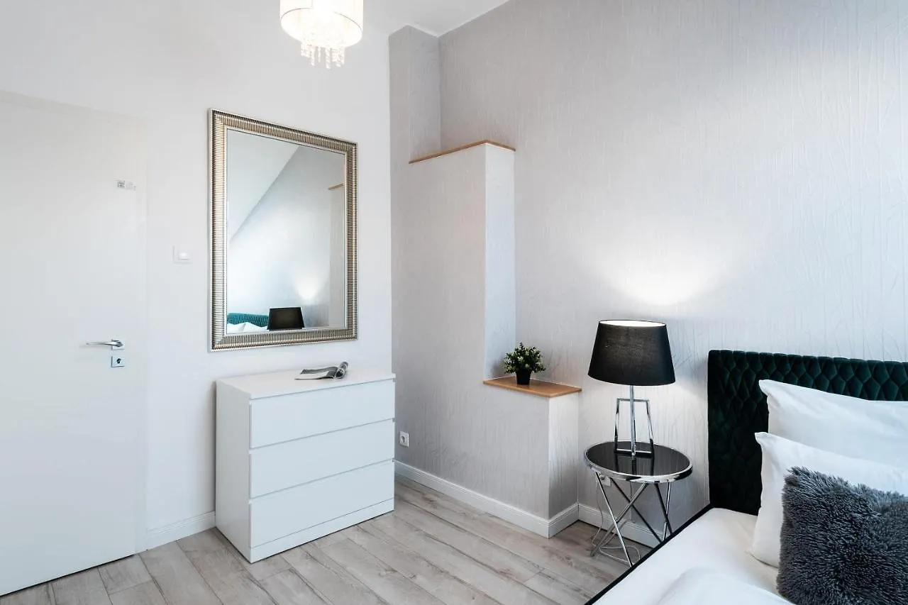 Quiet Very Central & Stylish Apt 부다페스트 아파트