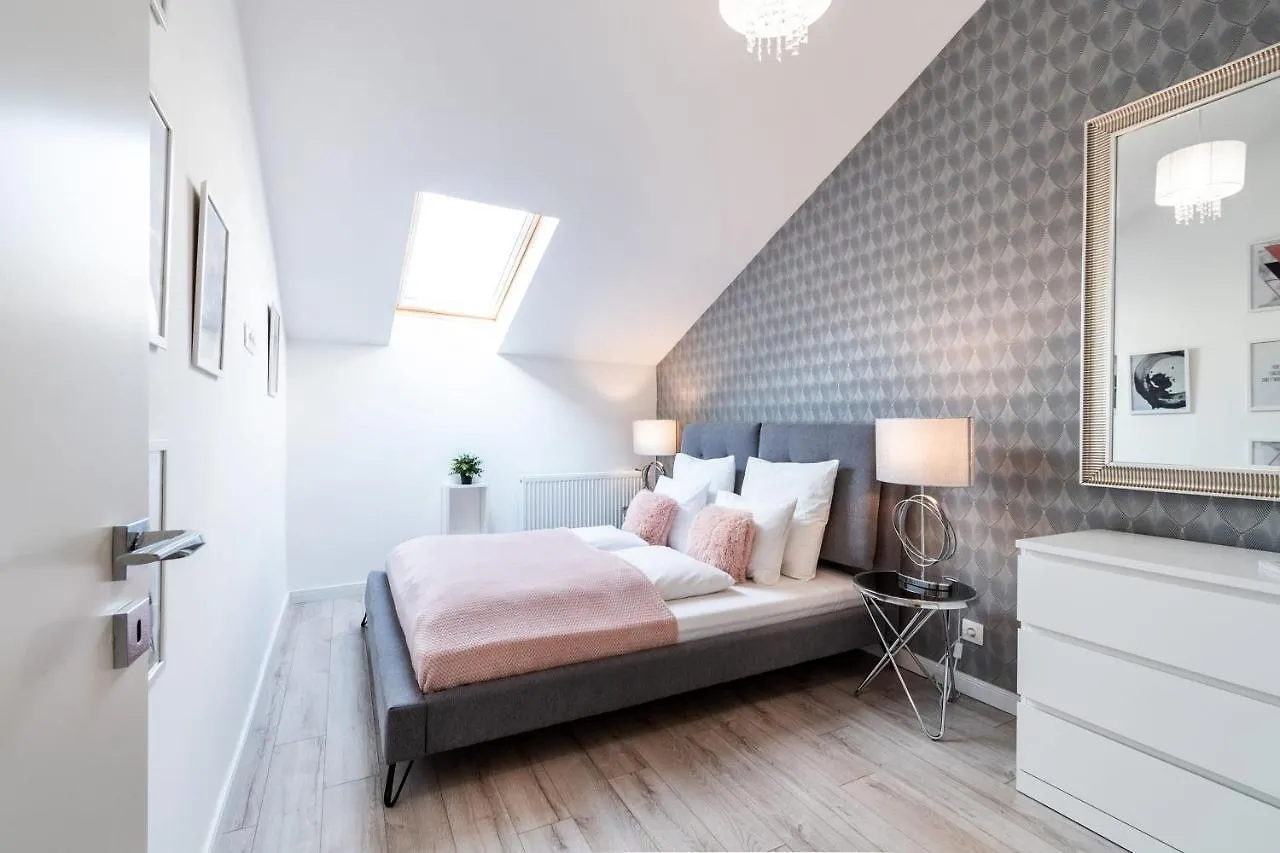 Quiet Very Central & Stylish Apt 부다페스트 0*,  헝가리