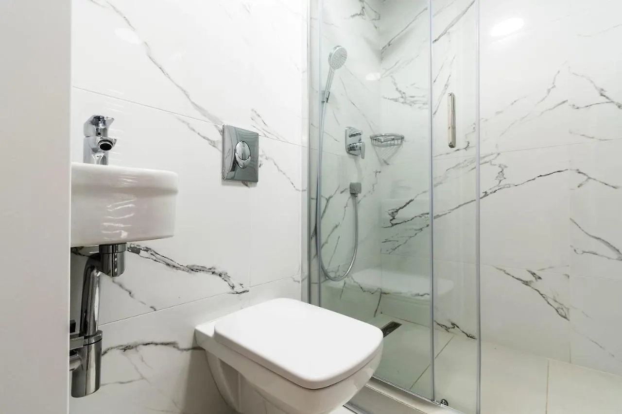 Quiet Very Central & Stylish Apt 부다페스트